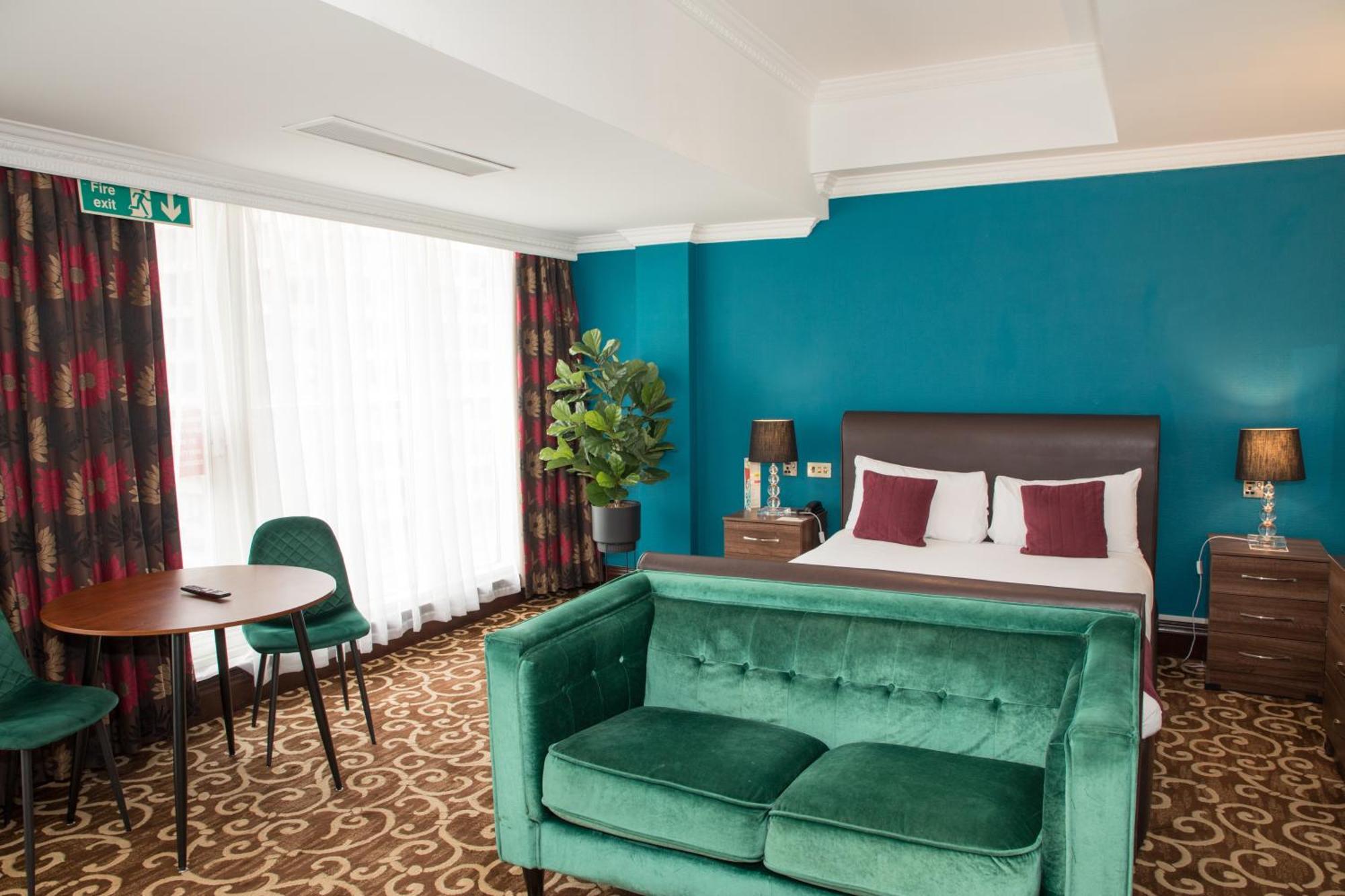 브리태니아 인터내셔널 호텔 카나리 워프 런던 외부 사진 A room at the hotel