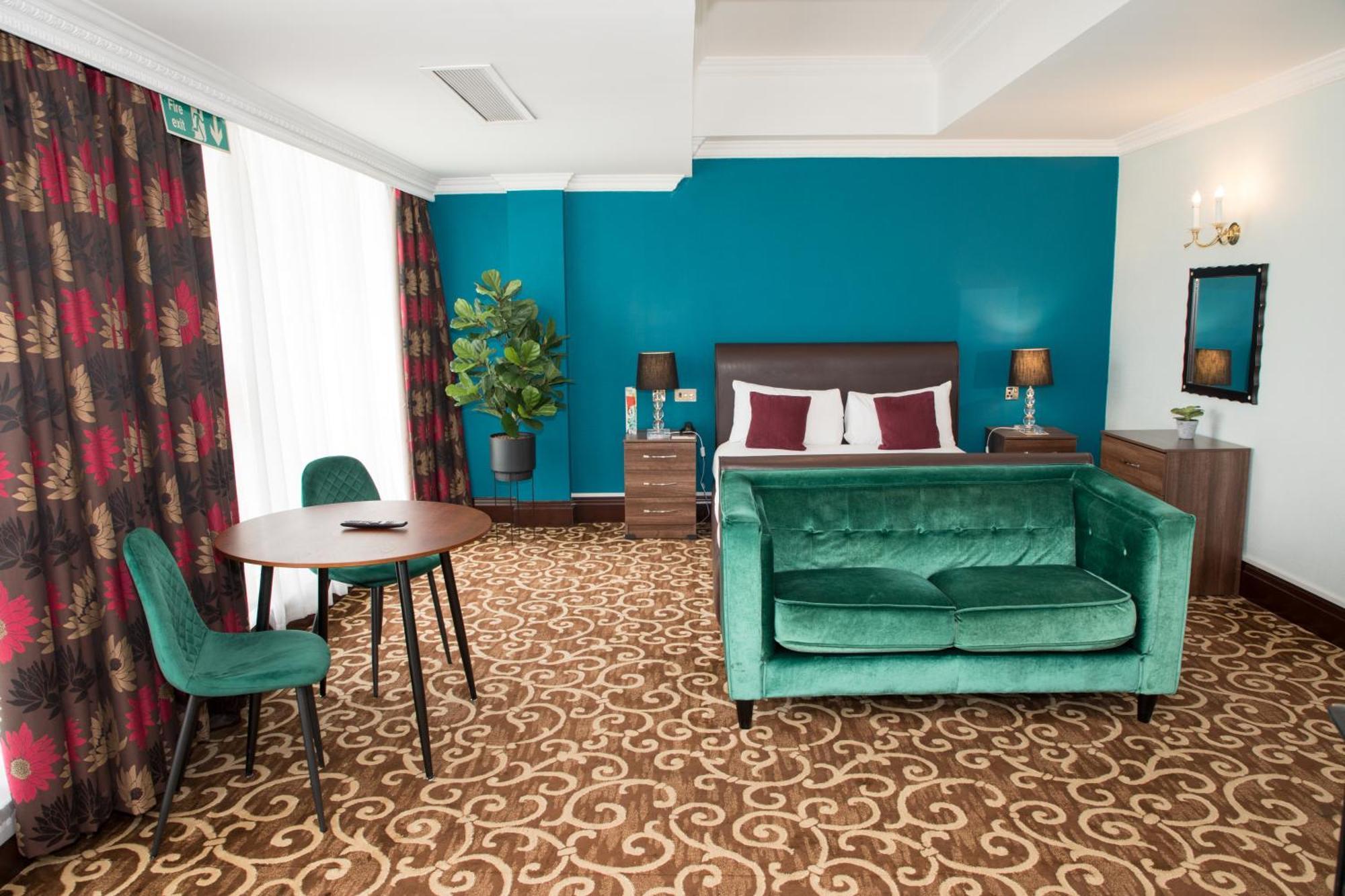 브리태니아 인터내셔널 호텔 카나리 워프 런던 외부 사진 A room at the hotel