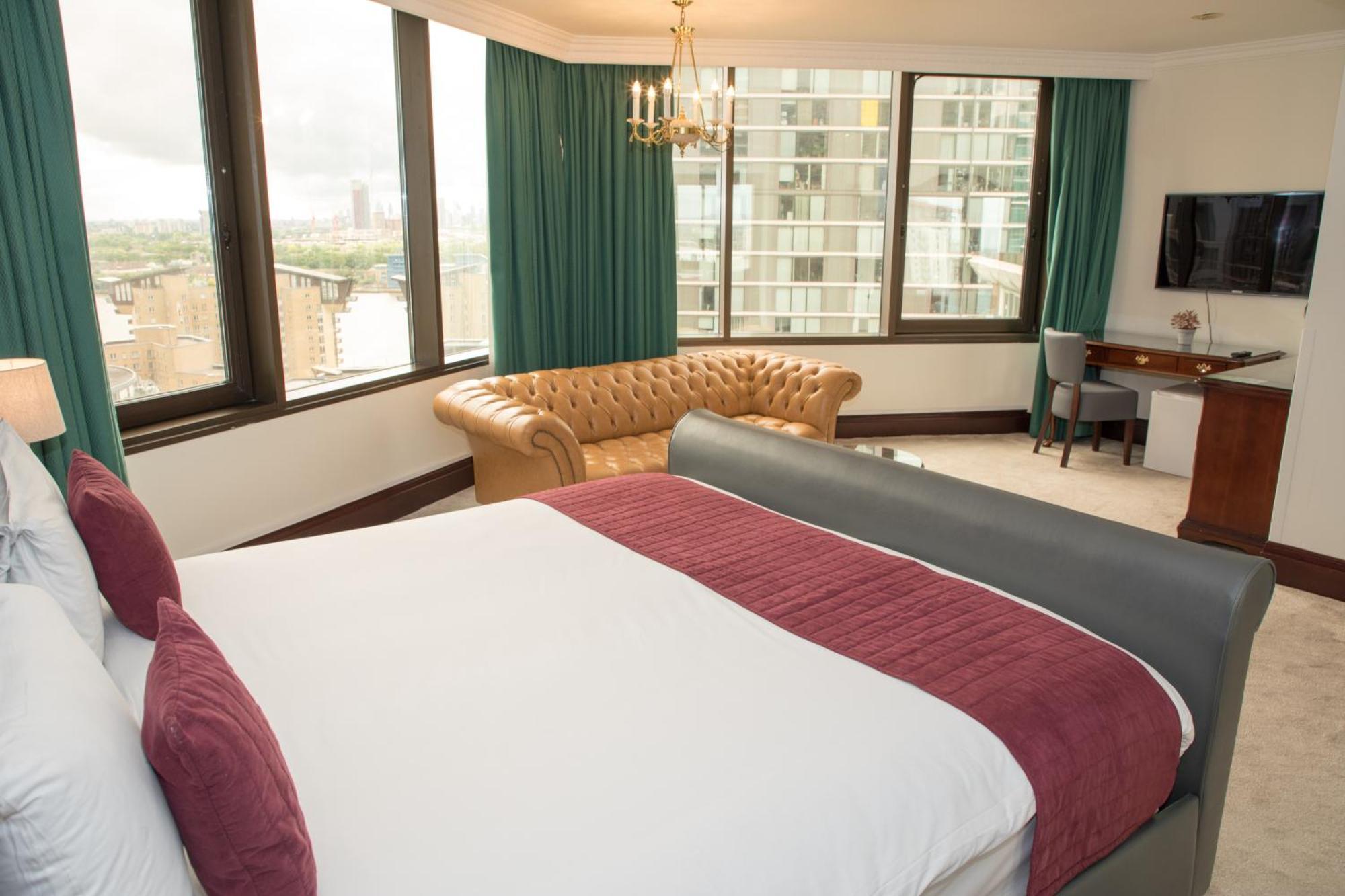 브리태니아 인터내셔널 호텔 카나리 워프 런던 외부 사진 A room at the hotel